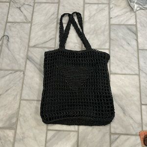 Black raffia tote